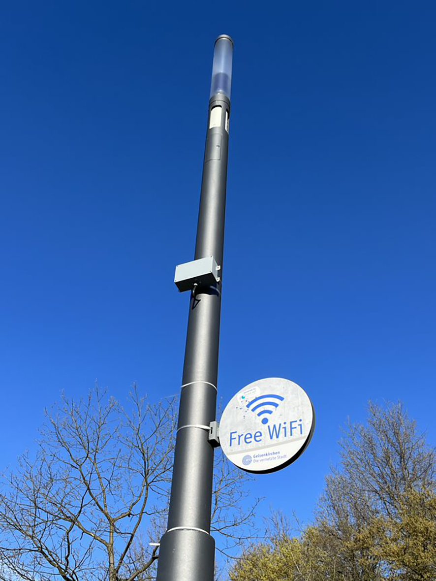 Image shows sensor mast in ARENA PARK Gelsenkirchen